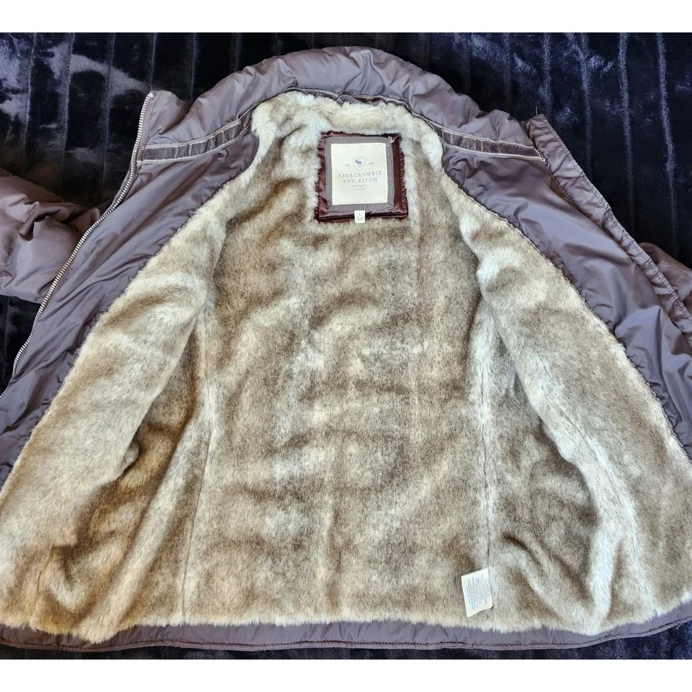 Vintage Y2K Abercrombie And Fitch Women's Puffer Jacket Fur Lined Size L NO HOOD